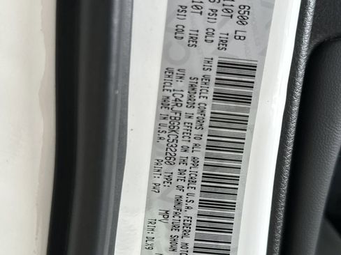 Used 2019 Jeep Grand Cherokee Limited w/ Luxury Group II image 38