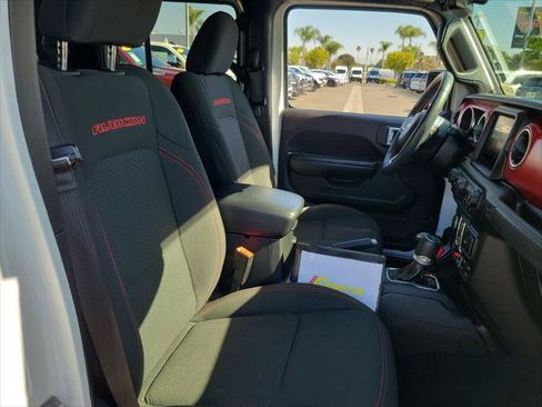 Certified 2020 Jeep Gladiator Rubicon AWD/4WD image 24