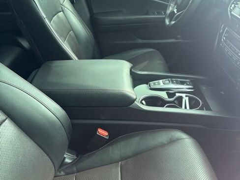 Used 2025 Honda Ridgeline Black Edition image 13