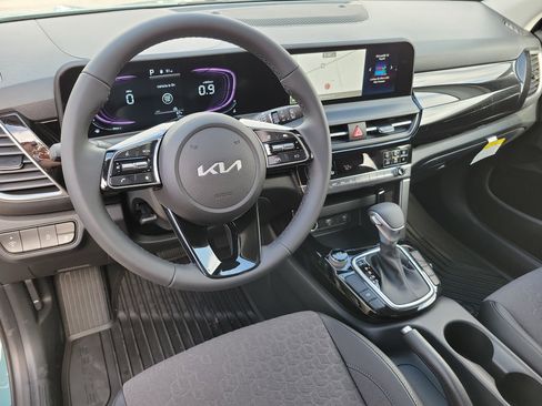 New 2026 Kia Seltos S image 2