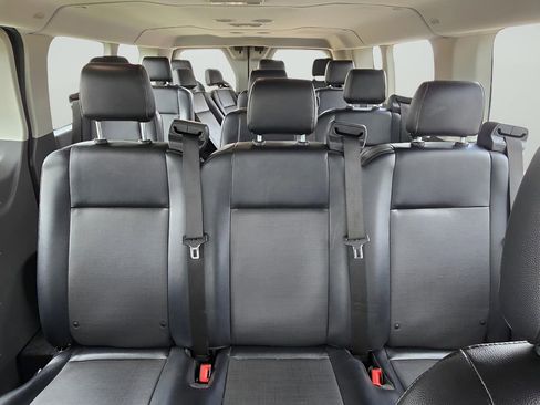 Used 2022 Ford Transit 350 XL image 21