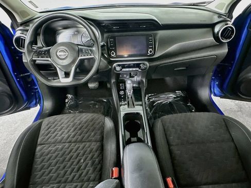 Used 2022 Nissan Kicks SV FWD image 17