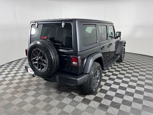 Used 2026 Jeep Wrangler Unlimited Sport AWD/4WD image 7