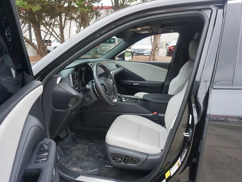 Used 2024 Lexus TX 350 FWD w/ Captains Chair Package image 2