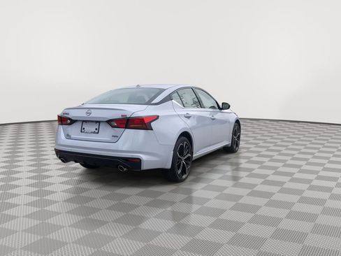 Certified 2025 Nissan Altima 2.5 SR image 10