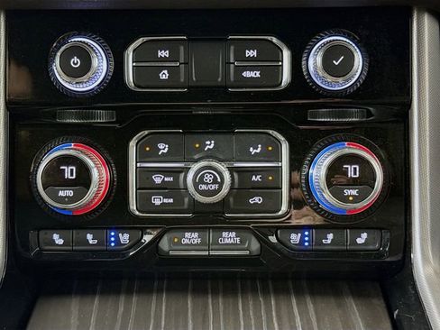 Used 2022 GMC Yukon Denali AWD/4WD image 18