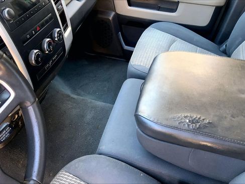 Used 2011 RAM 1500 Classic SLT RWD image 16
