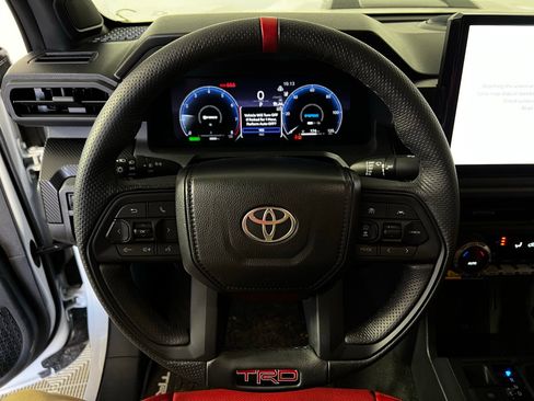 Certified 2025 Toyota Tacoma TRD Pro image 9