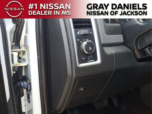 Used 2015 RAM 1500 Big Horn AWD/4WD image 12