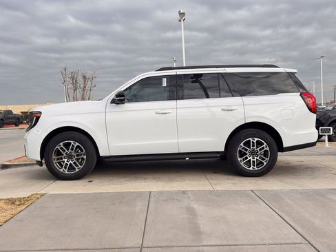 New 2025 Ford Expedition Active RWD image 73