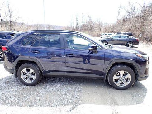 Certified 2022 Toyota RAV4 XLE w/ Convenience Package image 2