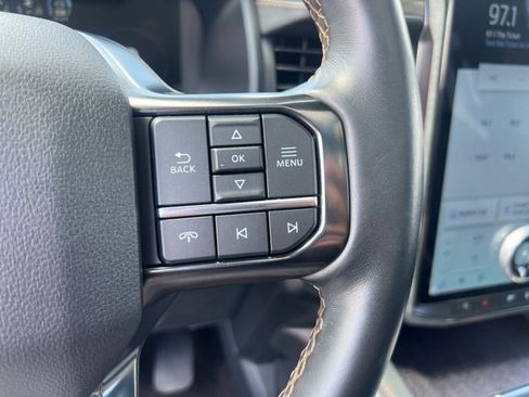 Certified 2022 Ford Expedition Platinum image 12