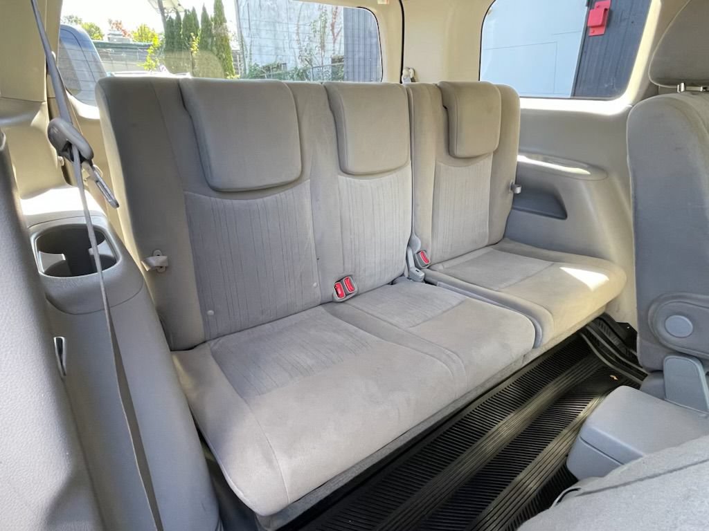 Used 2014 Nissan Quest SV w/ Value Cargo Package FWD image 23