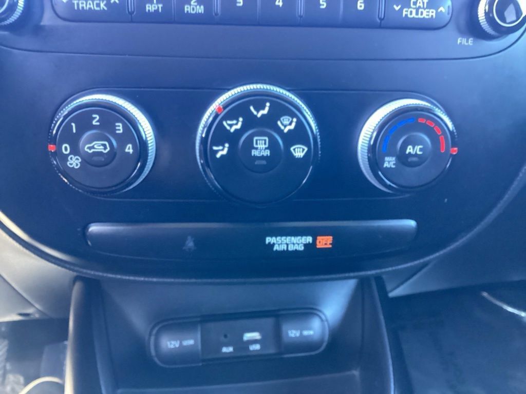 Used 2016 Kia Soul FWD image 22