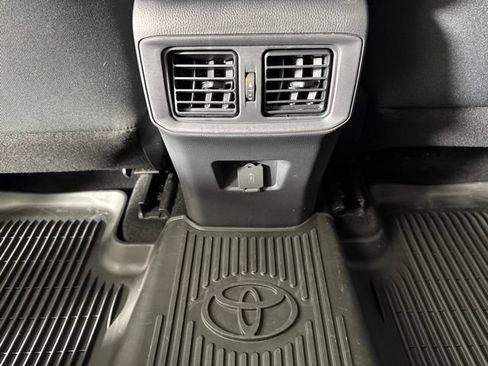 Used 2023 Toyota RAV4 LE AWD/4WD image 13