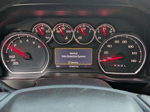 Used 2019 Chevrolet Silverado 1500 LT w/ Convenience Package image 10