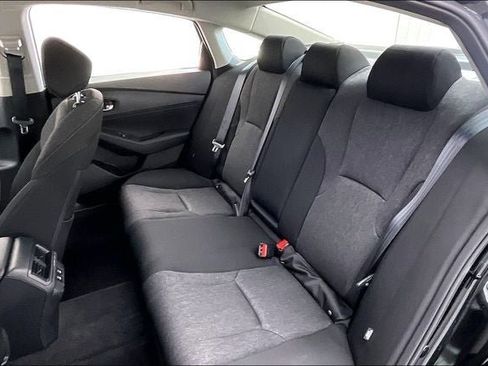 Certified 2025 Honda Accord LX image 19