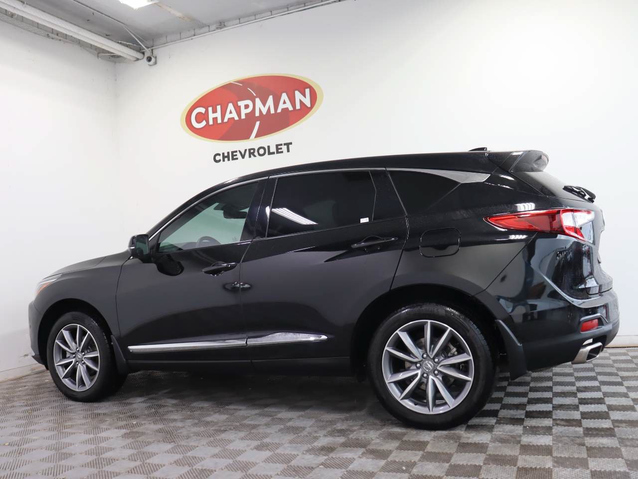 Used 2023 Acura RDX w/ Technology Package FWD image 3