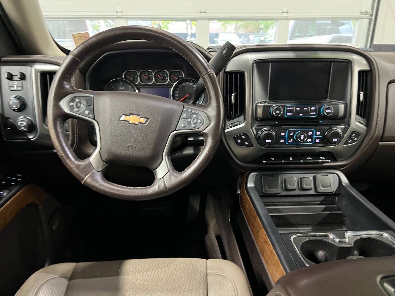 Used 2017 Chevrolet Silverado 1500 LTZ w/ High Desert Package AWD/4WD image 8