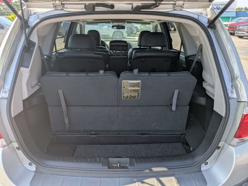 Used 2012 Toyota Highlander Limited w/ Tow Pkg FWD image 13