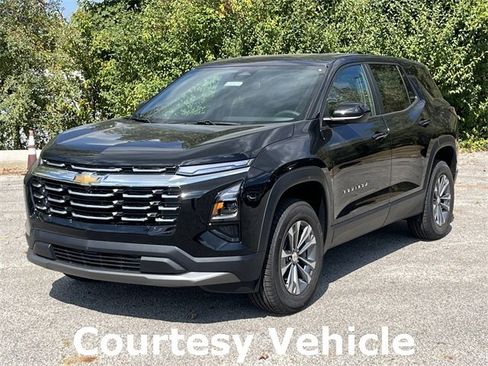 New 2026 Chevrolet Equinox LT image 2
