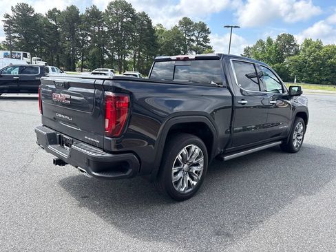 Used 2023 GMC Sierra 1500 Denali w/ Denali Reserve Package AWD/4WD image 7