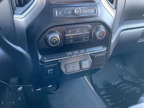 Used 2019 Chevrolet Silverado 1500 Custom w/ Custom Value Package image 23