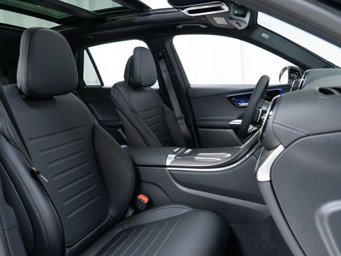 New 2026 Mercedes-Benz GLC 300 4MATIC image 22