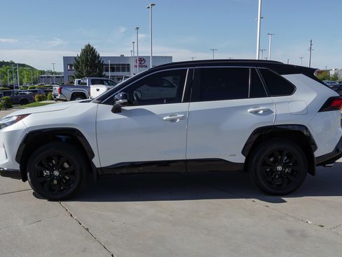 Used 2023 Toyota RAV4 XSE AWD/4WD image 5
