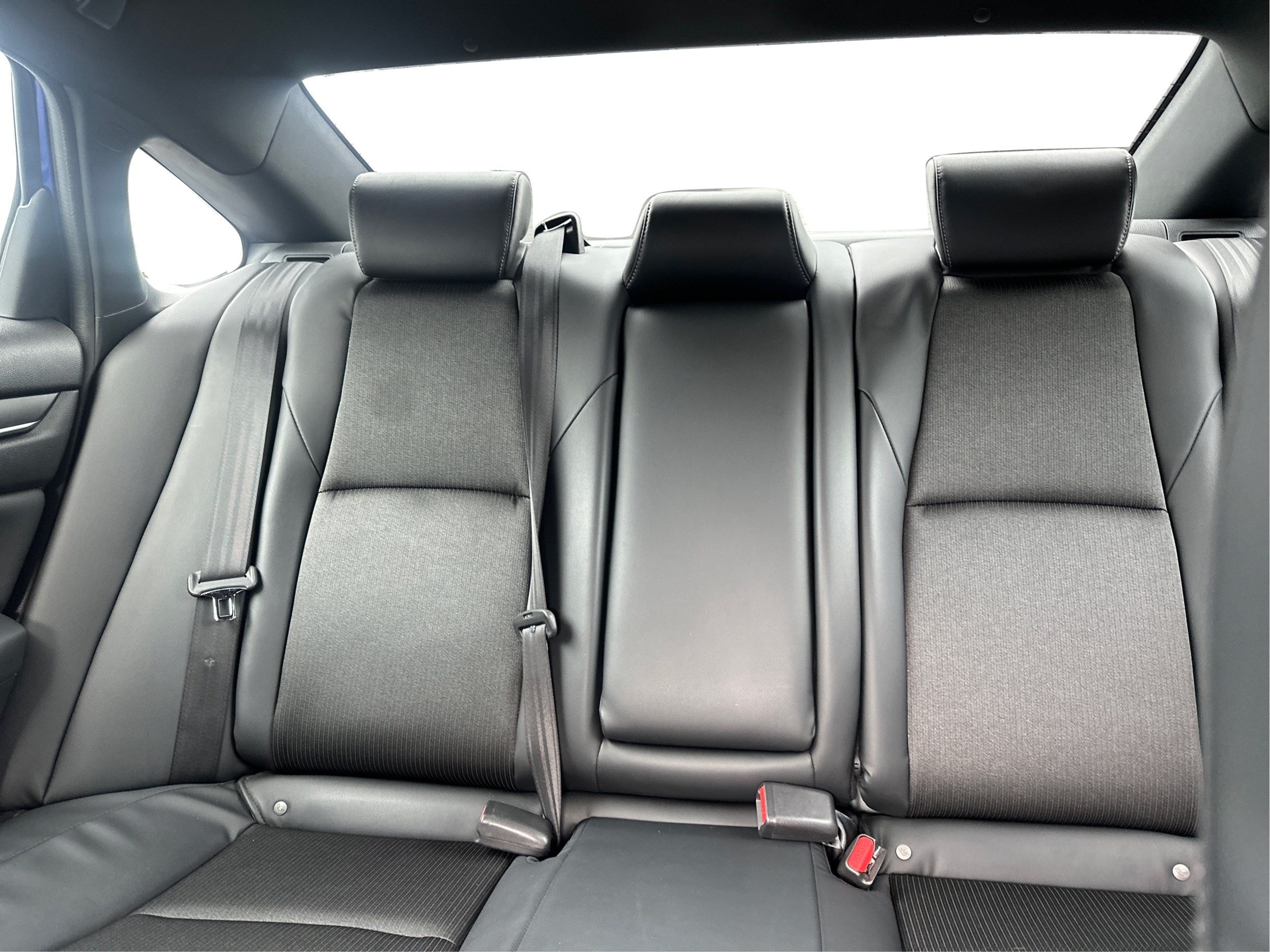 Used 2018 Honda Accord Sport image 13