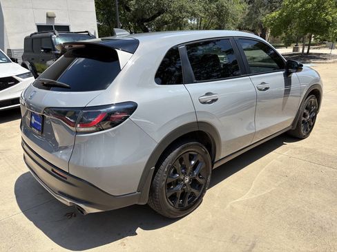 Used 2023 Honda HR-V Sport image 13