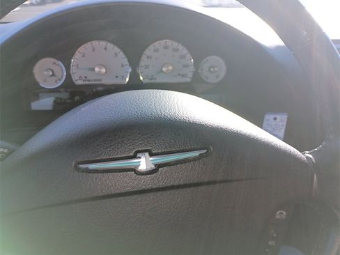 Used 2004 Ford Thunderbird image 21