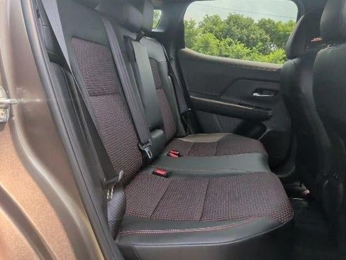 Used 2025 Nissan Kicks SR w/ SR Premium Package FWD image 17