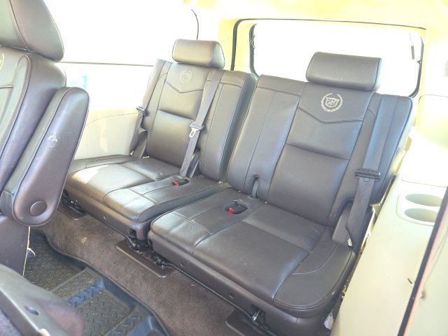 Used 2012 Cadillac Escalade ESV Platinum AWD/4WD image 10