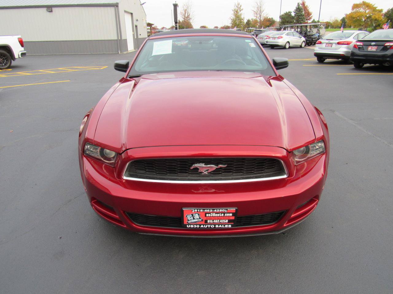 Used 2014 Ford Mustang Convertible RWD image 9