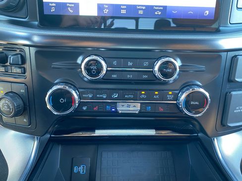 Used 2022 Ford F150 Platinum w/ Equipment Group 701A High image 32