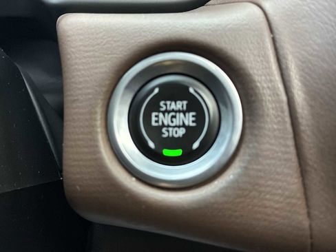 Certified 2023 Chevrolet Suburban High Country image 17