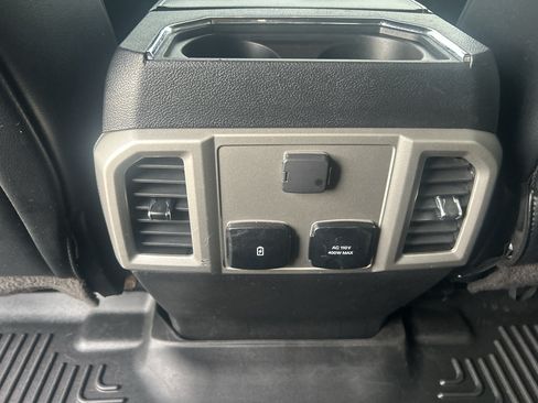 Used 2019 Ford F350 Lariat AWD/4WD image 16