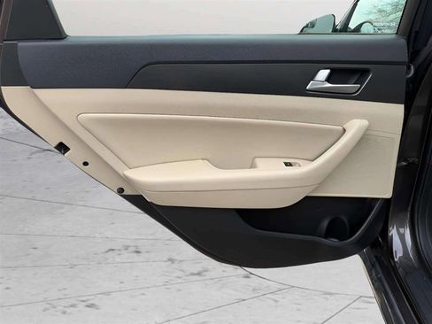 Used 2016 Hyundai Sonata Sport FWD image 17
