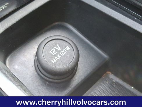 Certified 2023 Volvo XC60 B5 Plus image 26