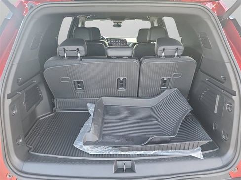 New 2026 Chevrolet Traverse LT w/ Driver Confidence Package image 10