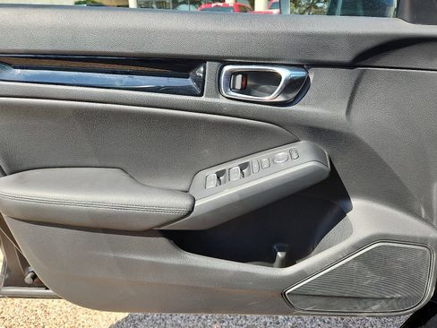 Used 2024 Honda Civic EX-L image 16