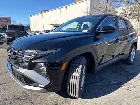 New 2026 Hyundai Tucson SE image 3