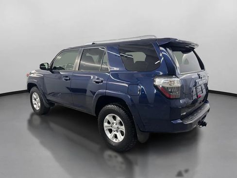Used 2016 Toyota 4Runner SR5 AWD/4WD image 7