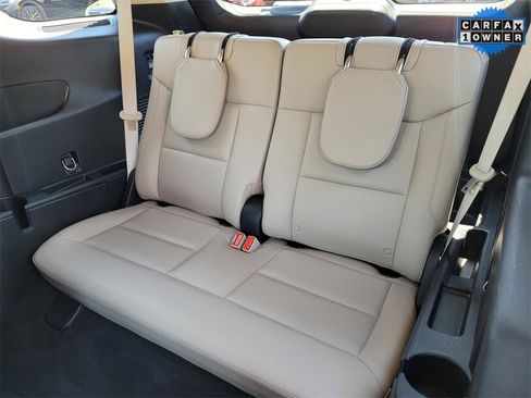 Used 2021 Ford Explorer Limited w/ Hybrid Equipment Group 310A image 12