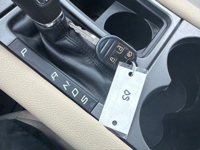 Used 2018 Ford Taurus SE FWD image 29