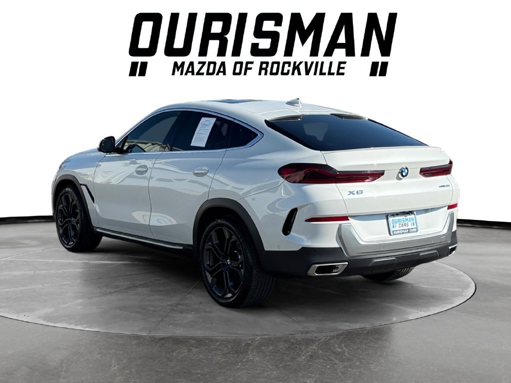 Used 2022 BMW X6 xDrive40i w/ Premium Package AWD/4WD image 4