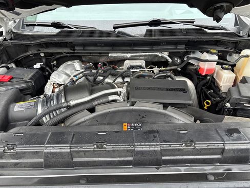 Used 2024 Chevrolet Silverado 2500 High Country w/ Technology Package AWD/4WD image 12