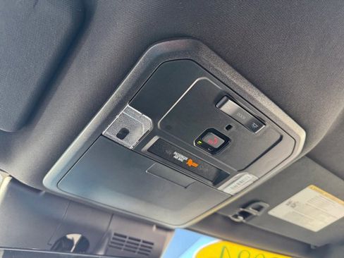 Certified 2024 Toyota Tacoma SR5 image 21