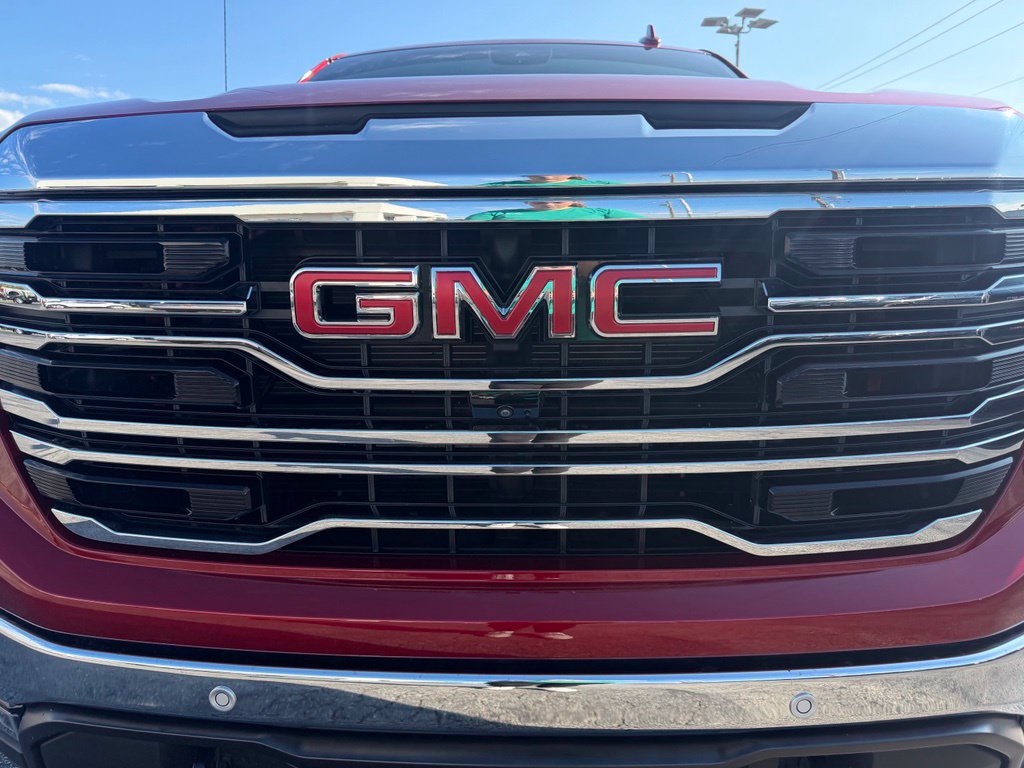 Used 2026 GMC Sierra 1500 SLT w/ SLT Premium Plus Package AWD/4WD image 7